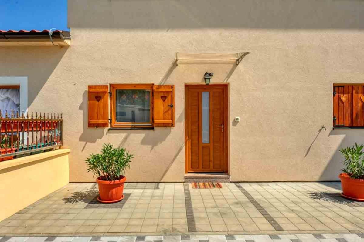 Villa House Melly With Swimming Pool Rovinjsko Selo Exterior foto
